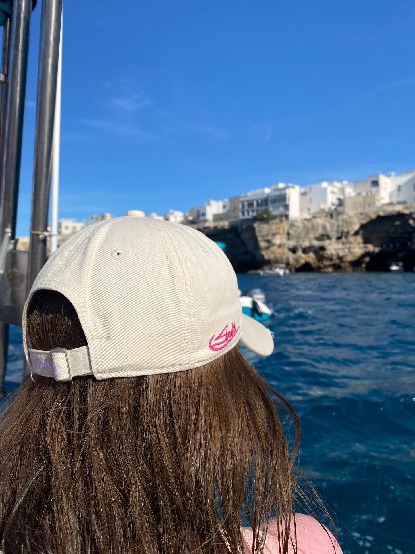 LIGHT SHARK’S BITE CAP